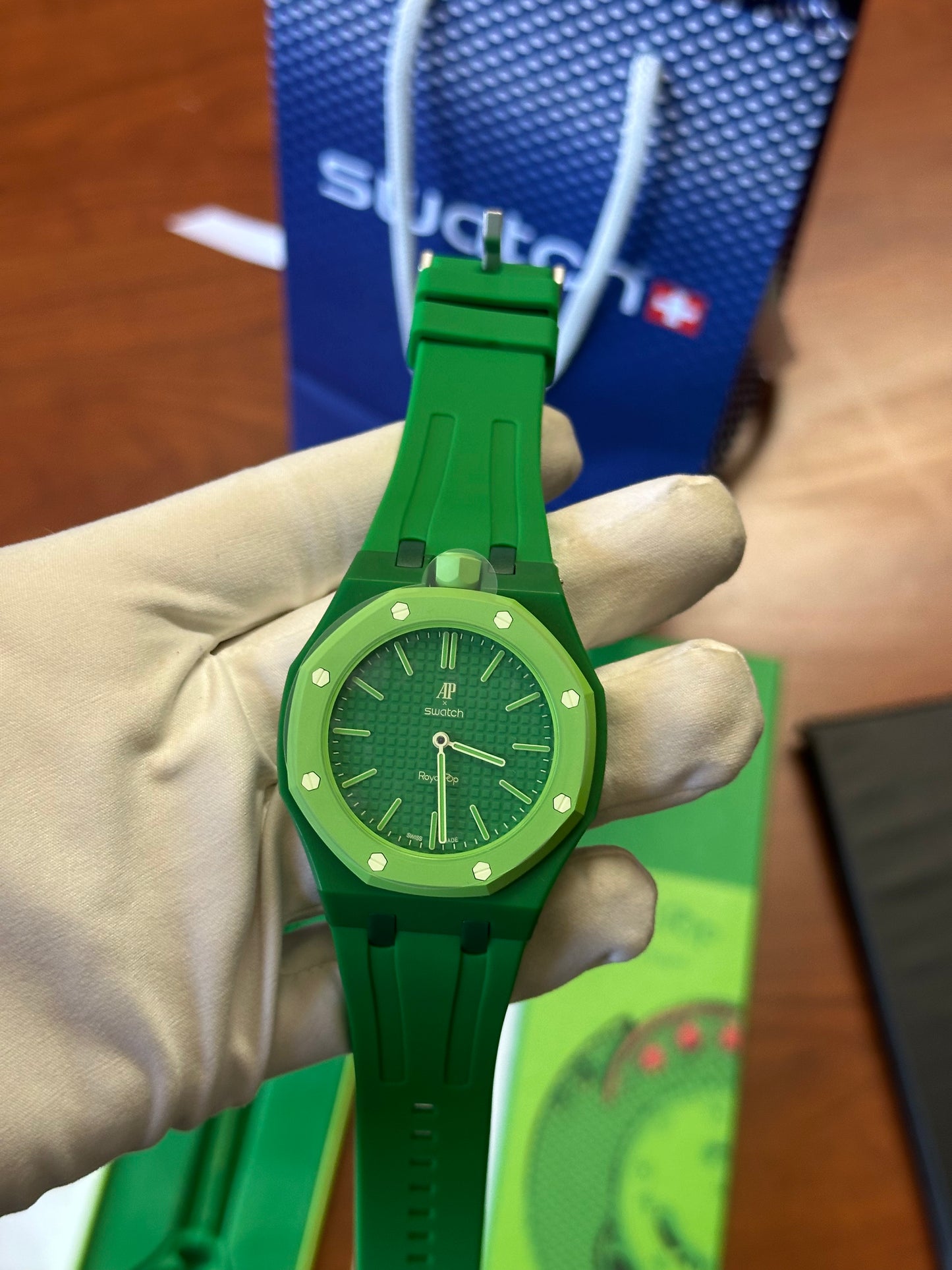SWATCH X AUDEMARS GREEN EIGHT