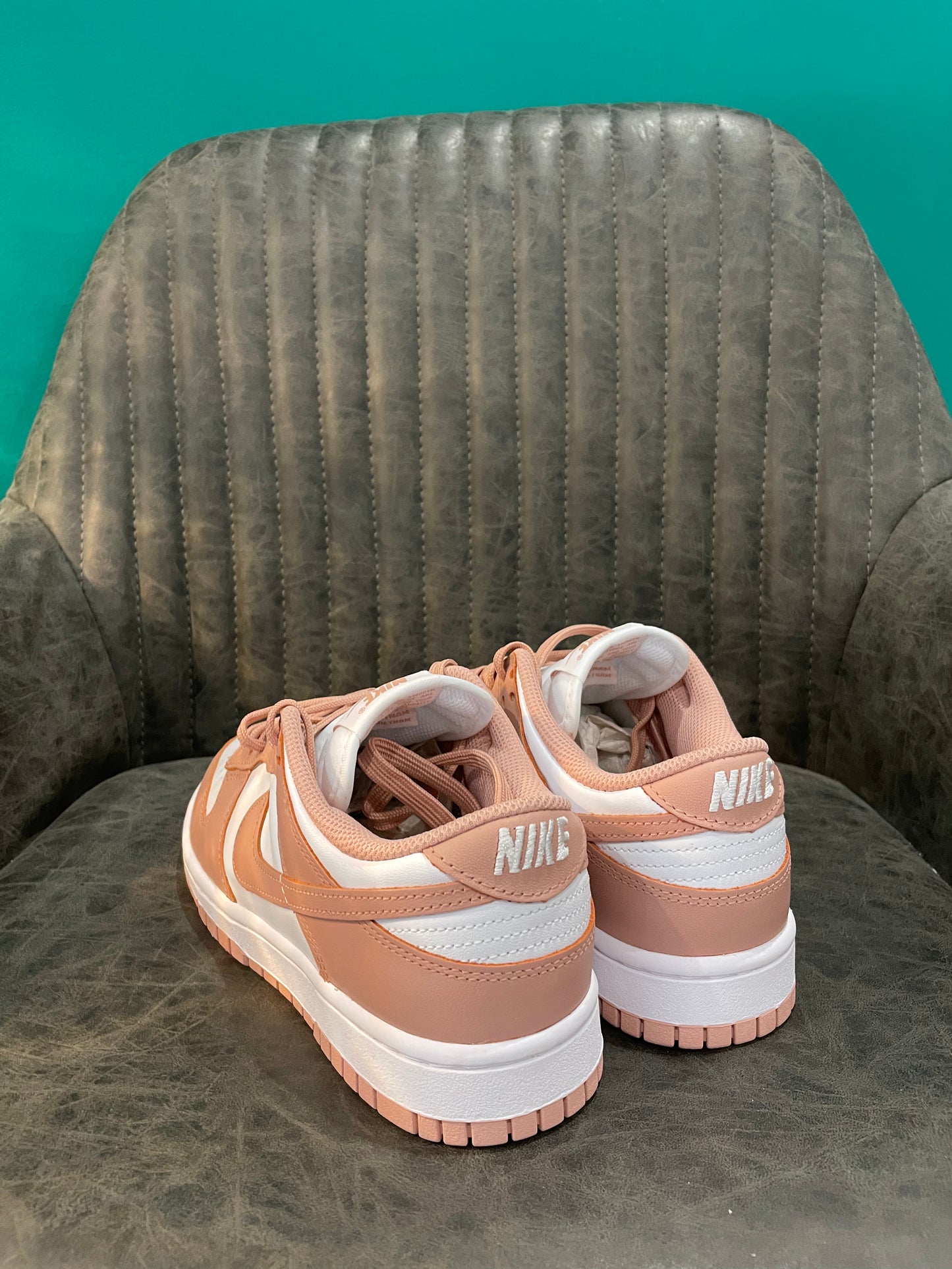 DUNK LOW ROSE WHISPER