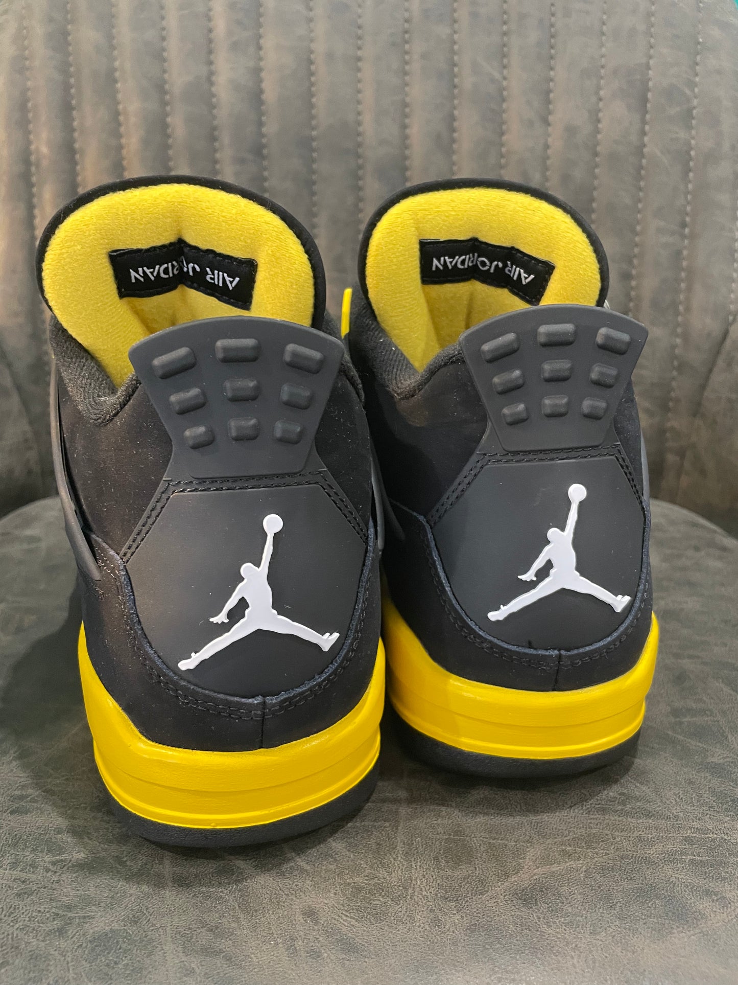 Jordan 4 thunder yellow