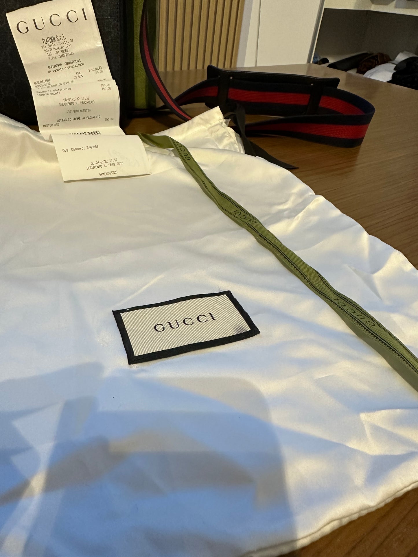 TRACOLLA GUCCI MESSENGER GG SUPREME SMALL