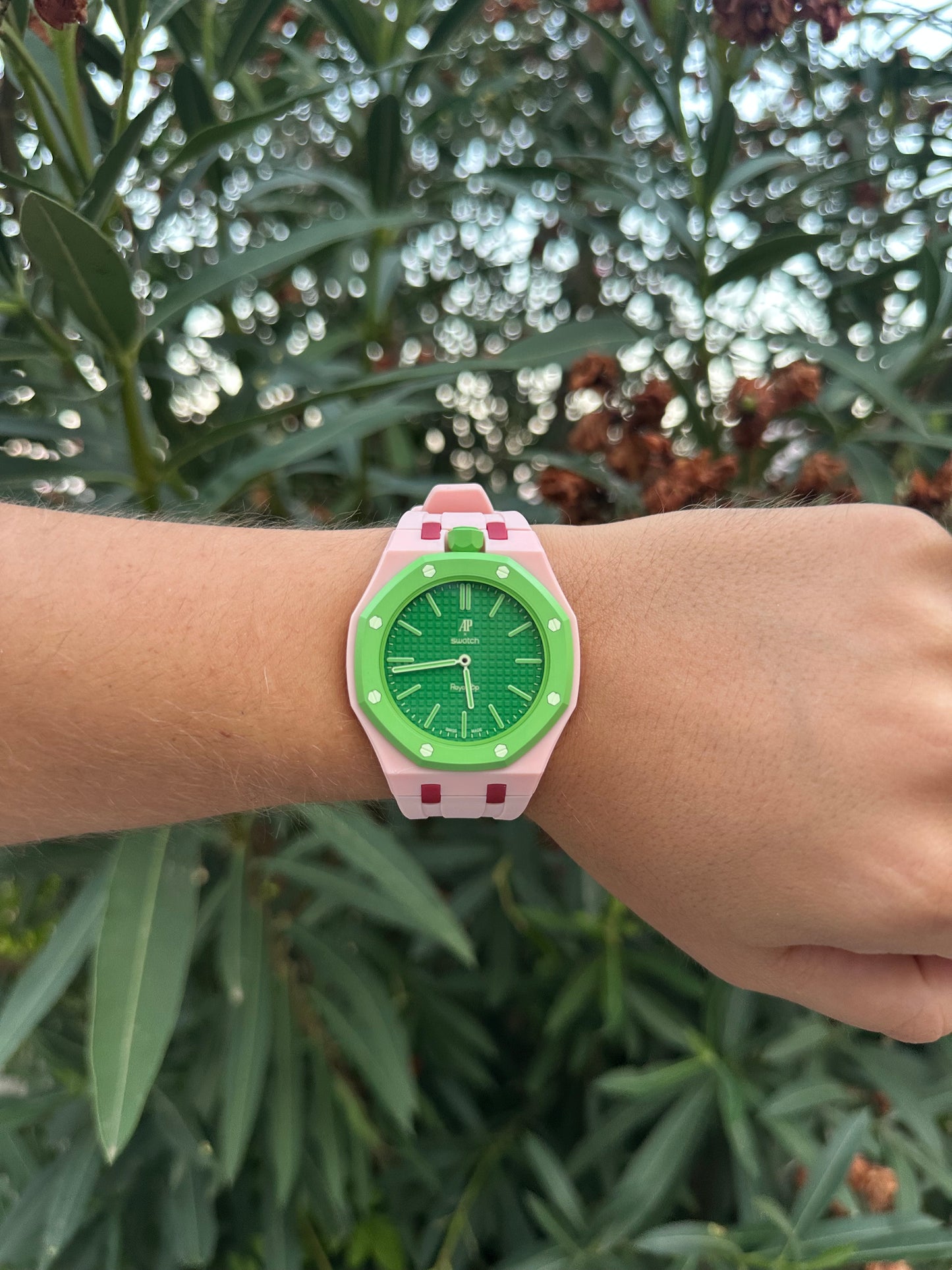 SWATCH X AUDEMARS GREEN EIGHT