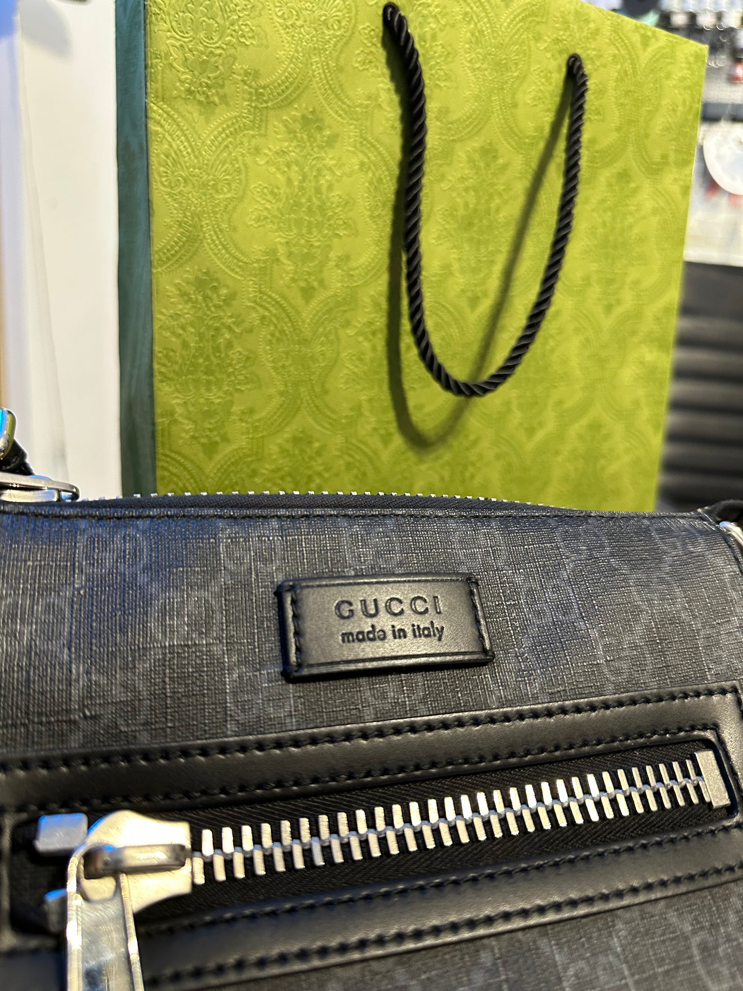 TRACOLLA GUCCI MESSENGER GG SUPREME SMALL