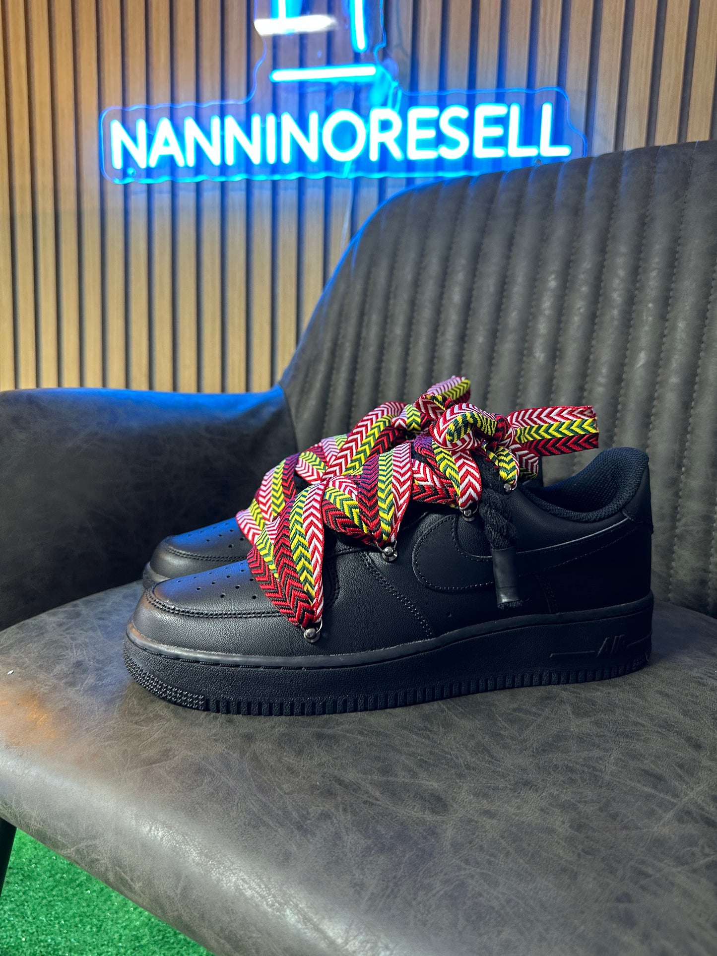 AIR FORCE BLACK LANVIN