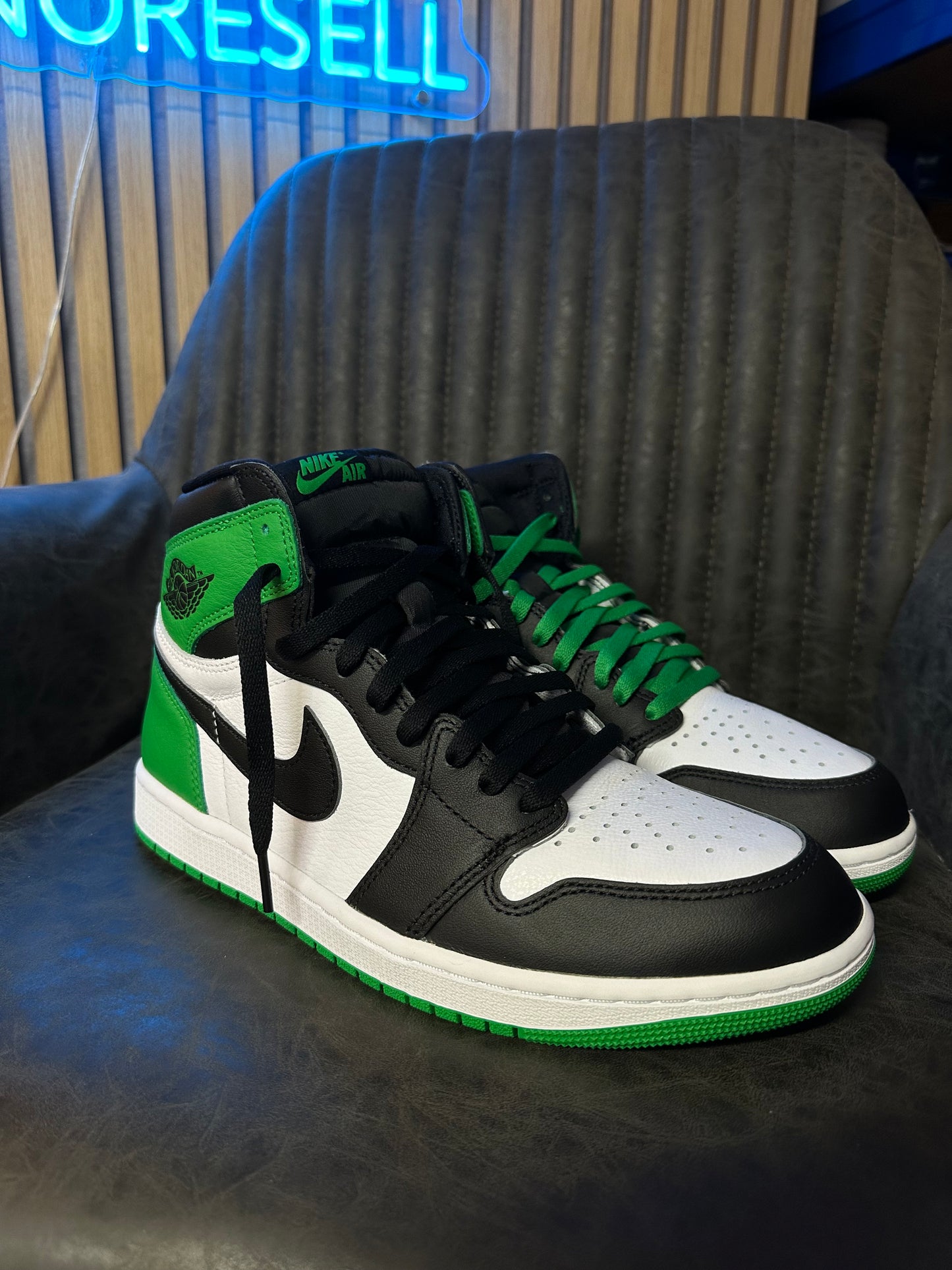 JORDAN 1 HIGH LUCKY GREEN