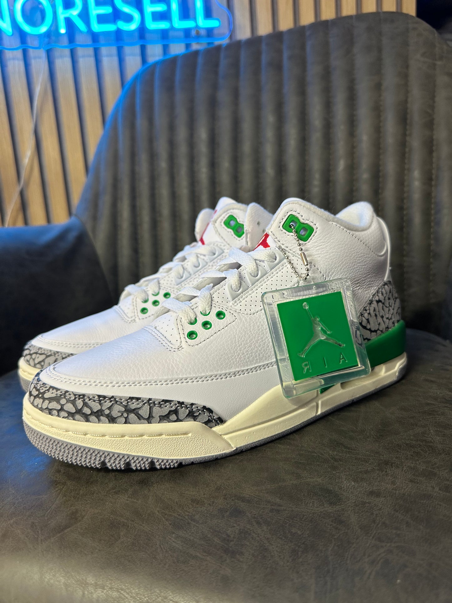 JORDAN 3 LUCKY GREEN