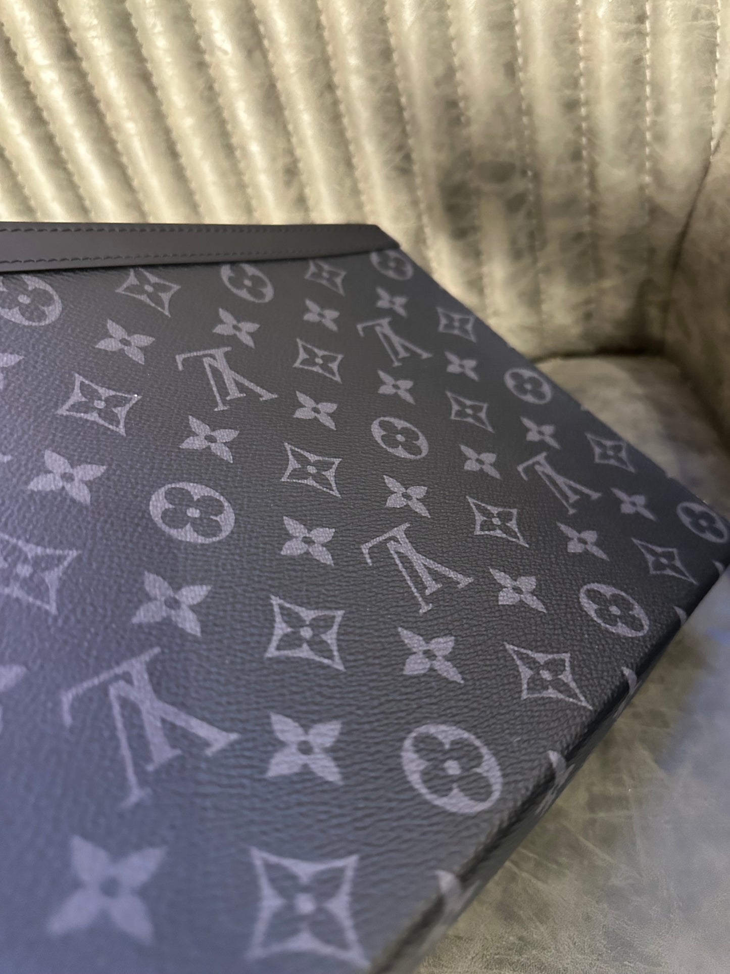 Pochette Voyage MM monogram LOUIS VUITTON