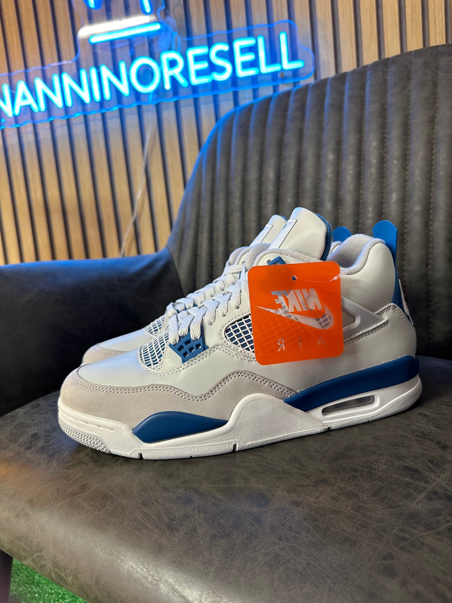 JORDAN 4 MILITARY BLUE