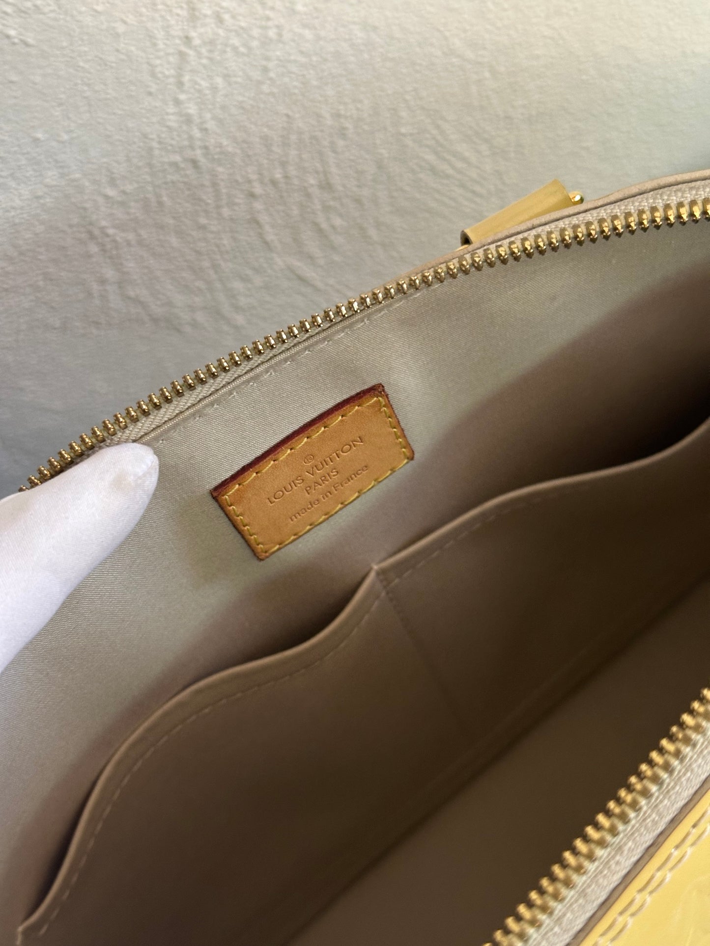 LOUIS VUITTON ALMA PM VERNIS GIALLA