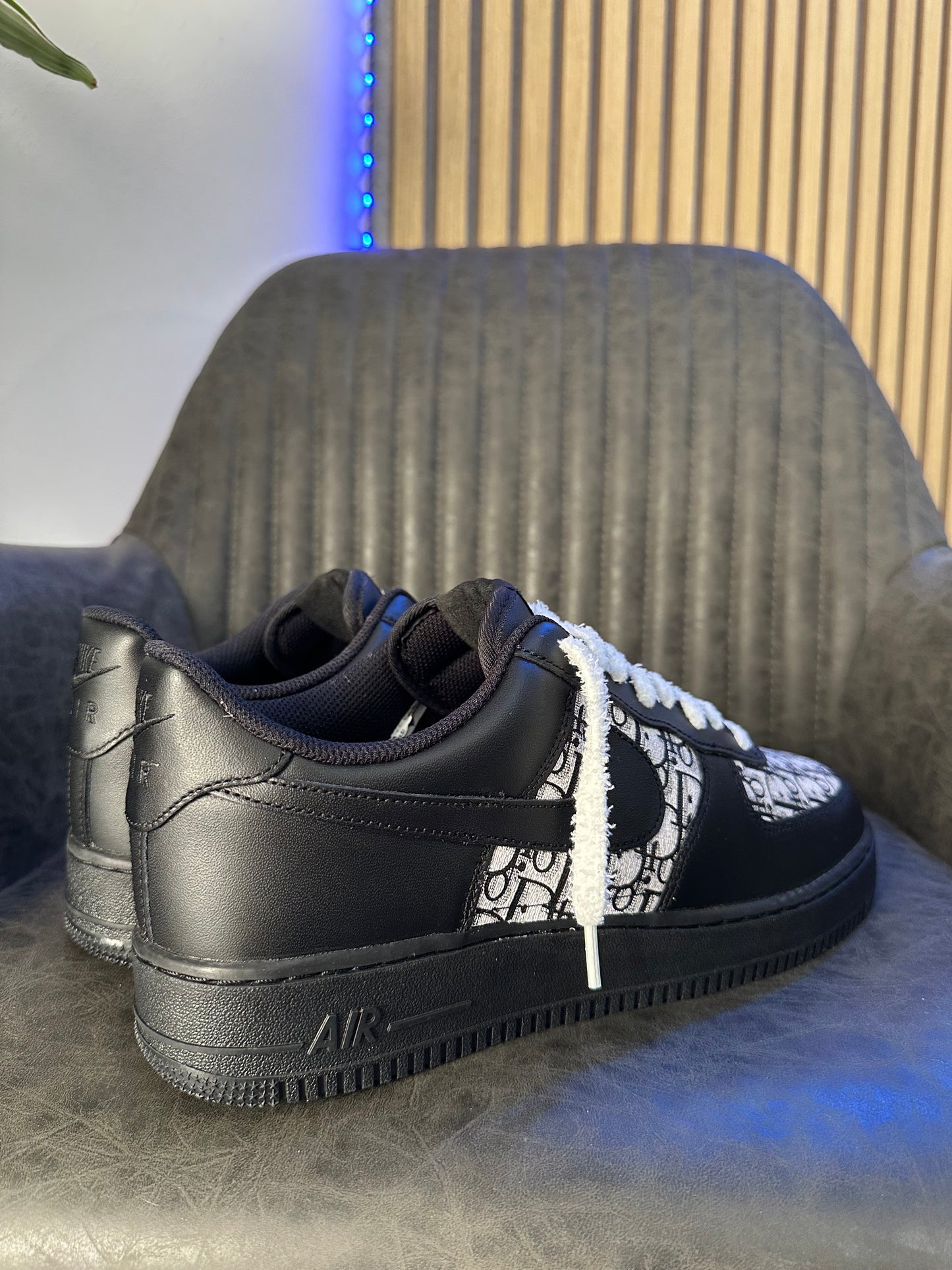 AIR FORCE BLACK CUSTOM PATTERN DIOR