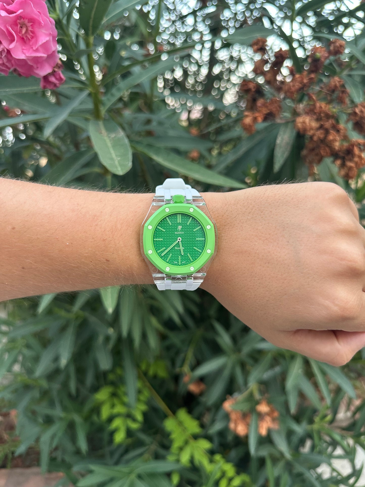 SWATCH X AUDEMARS GREEN EIGHT