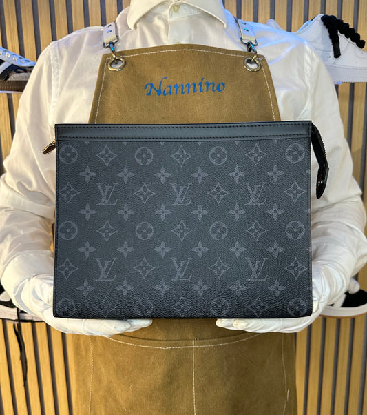 Pochette Voyage MM monogram LOUIS VUITTON