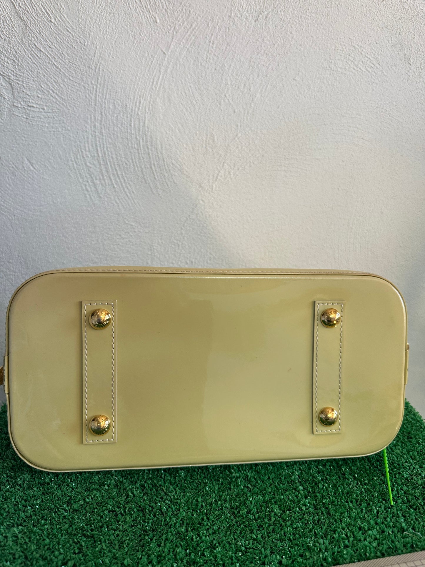 LOUIS VUITTON ALMA PM VERNIS GIALLA