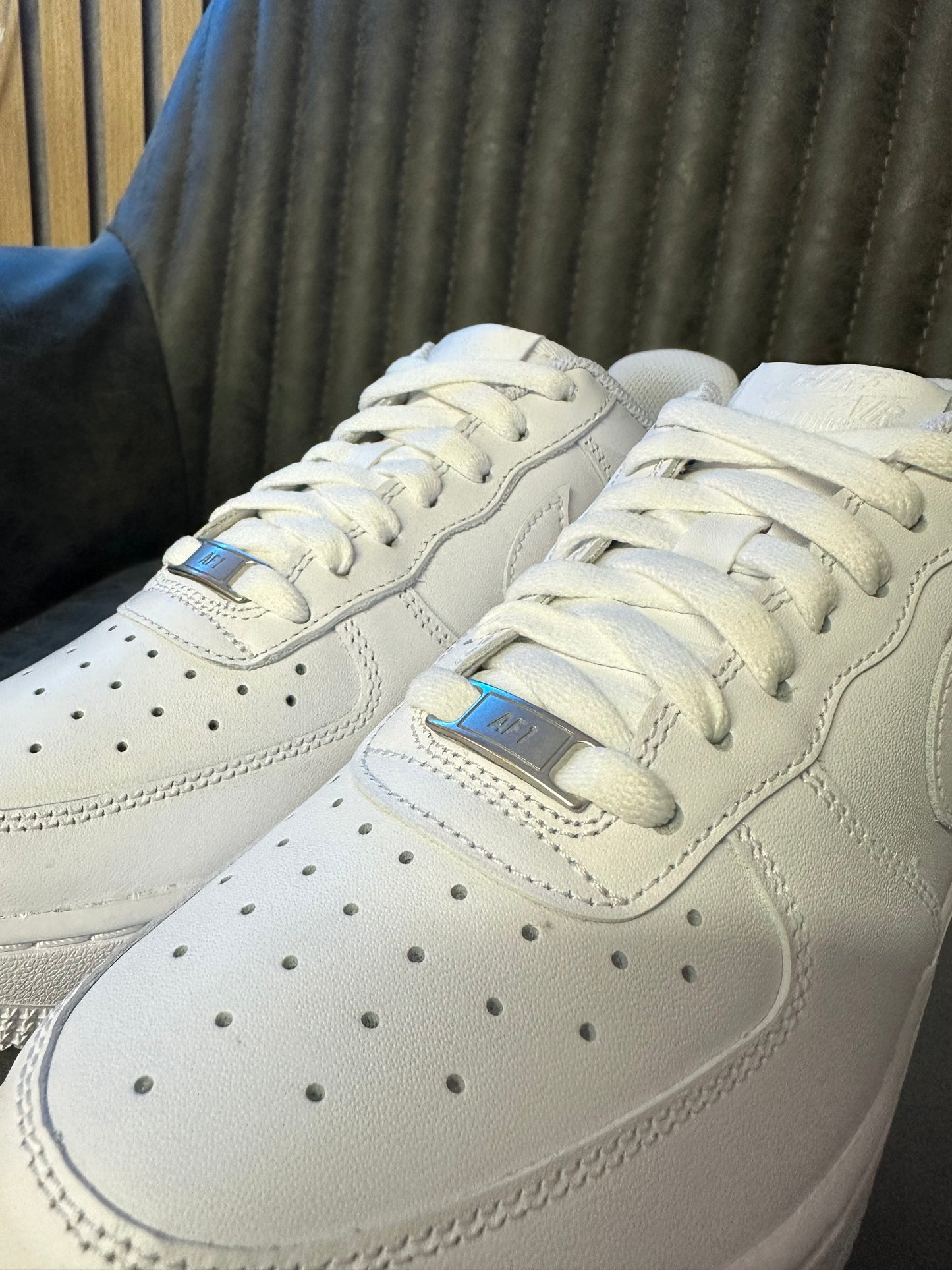 NIKE AIR FORCE 1 WHITE