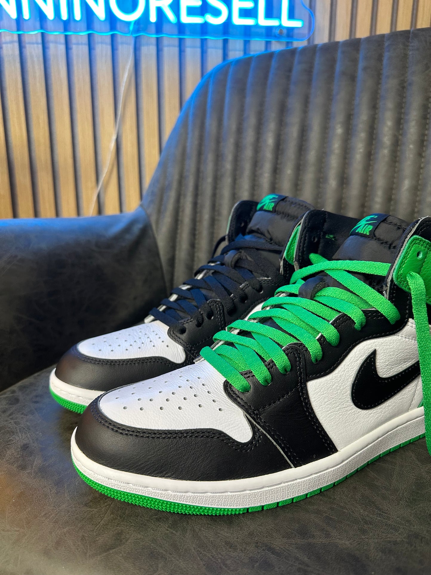 JORDAN 1 HIGH LUCKY GREEN