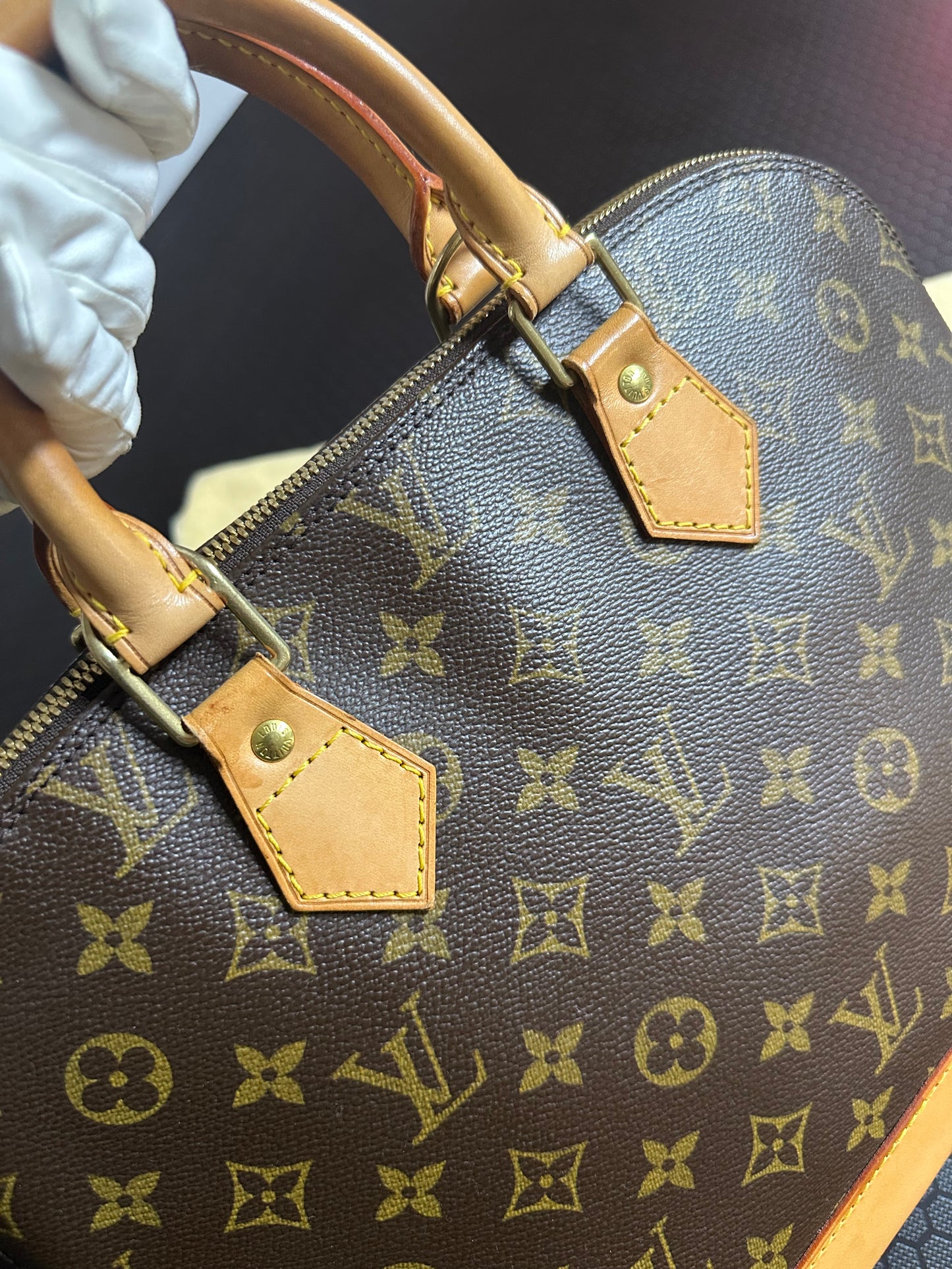 Louis Vuitton alma pm