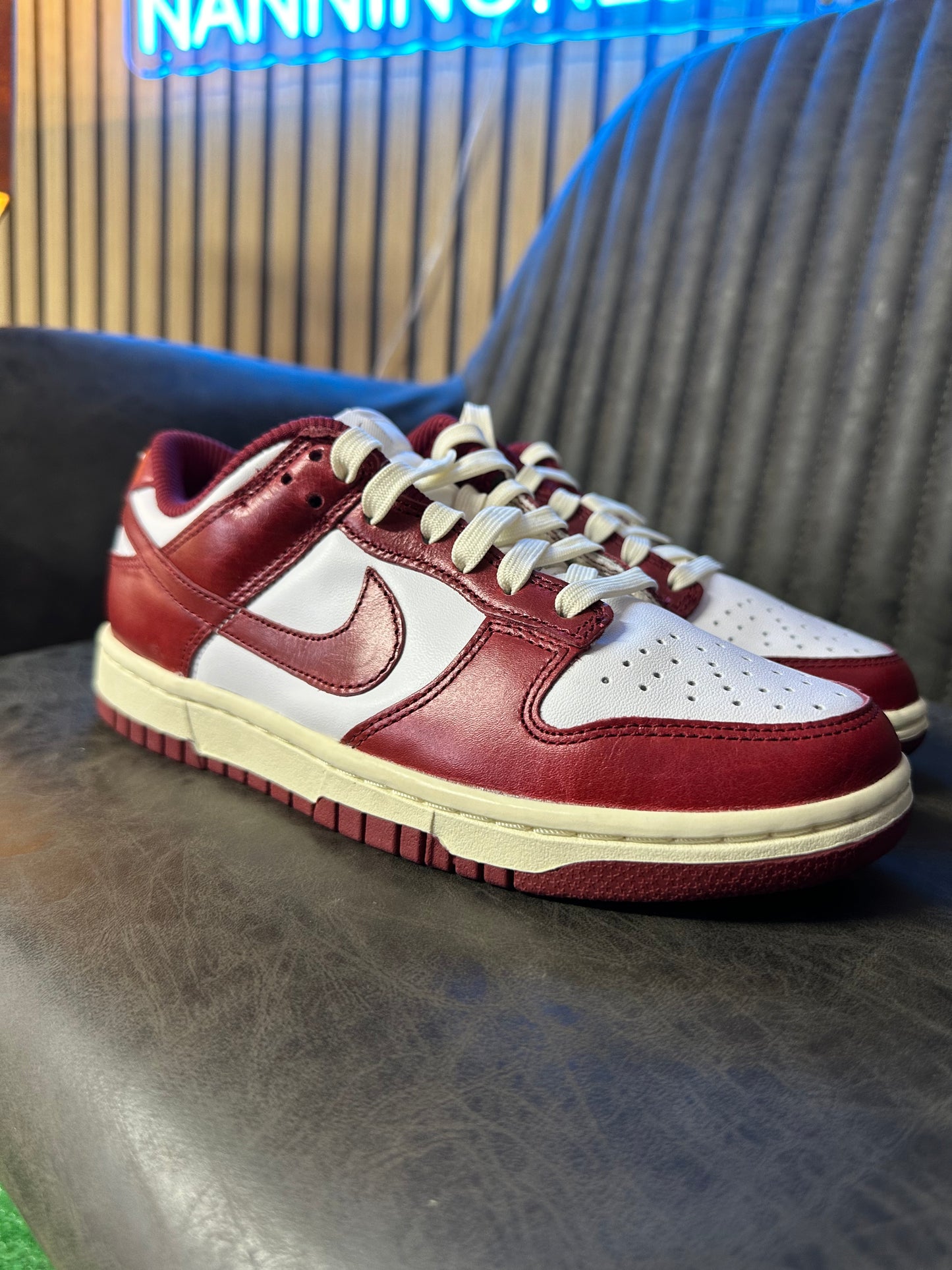 DUNK LOW TEAM RED VINTAGE