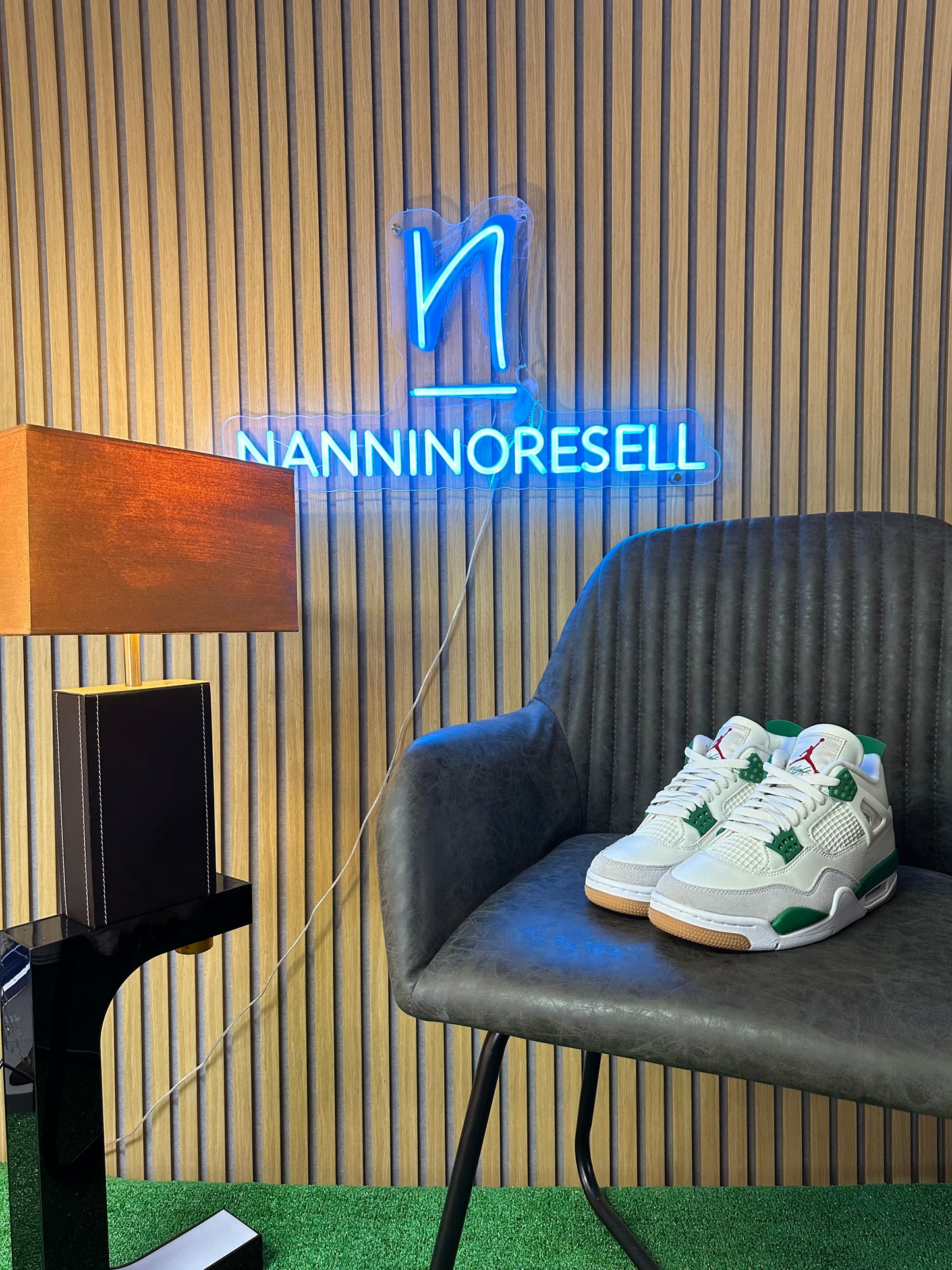 JORDAN 4 SB PINE GREEN