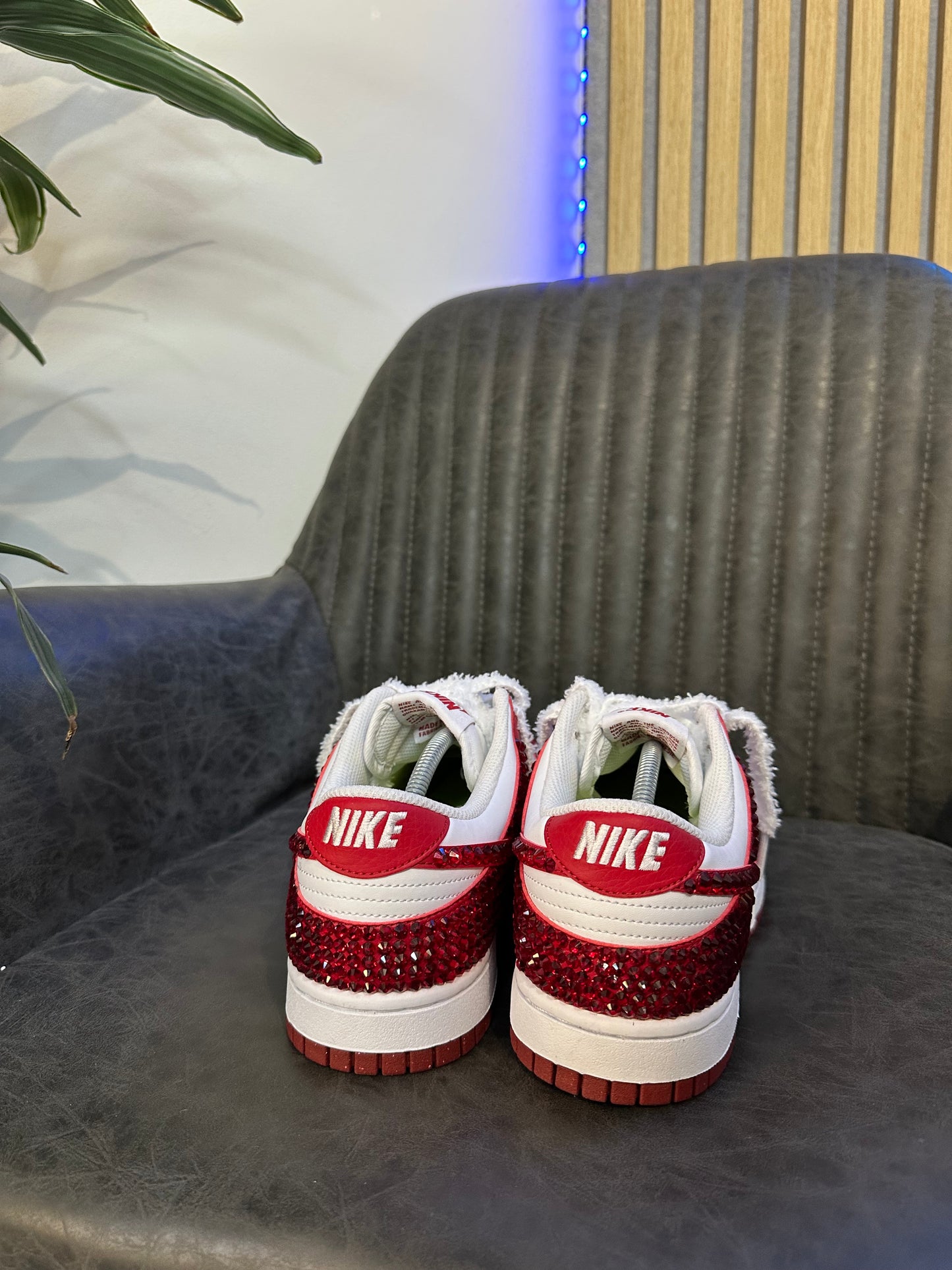 DUNK LOW CUSTOM RED DIAMOND swarosky