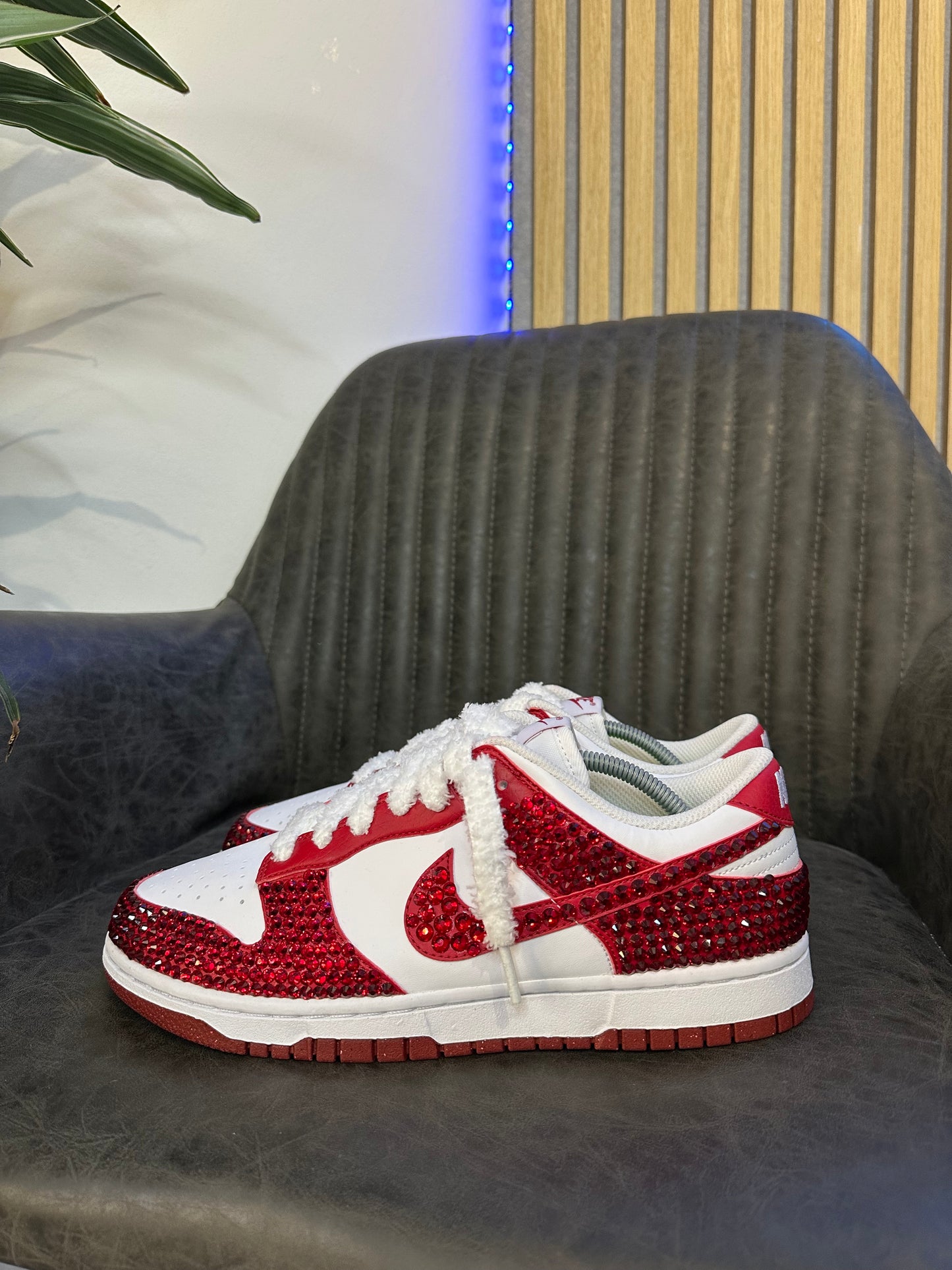 DUNK LOW CUSTOM RED DIAMOND swarosky