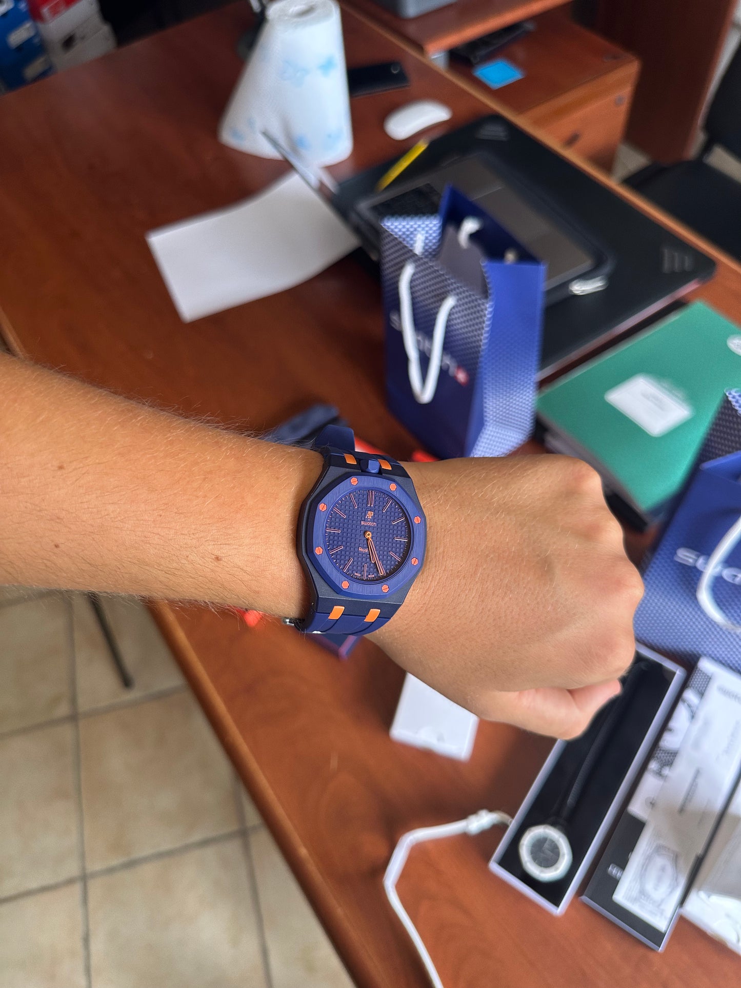 Swatch x Audemars orenji Hachi