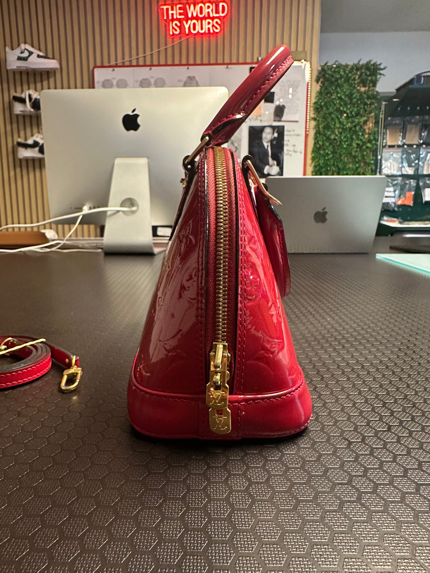 LOUIS VUITTON ALMA BB ROSSA CILIEGIA