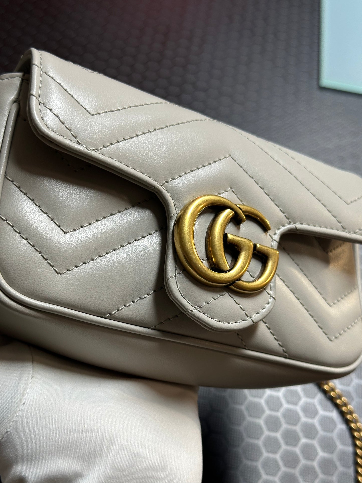 BORSA A SPALLA GUCCI GG Marmont 476433