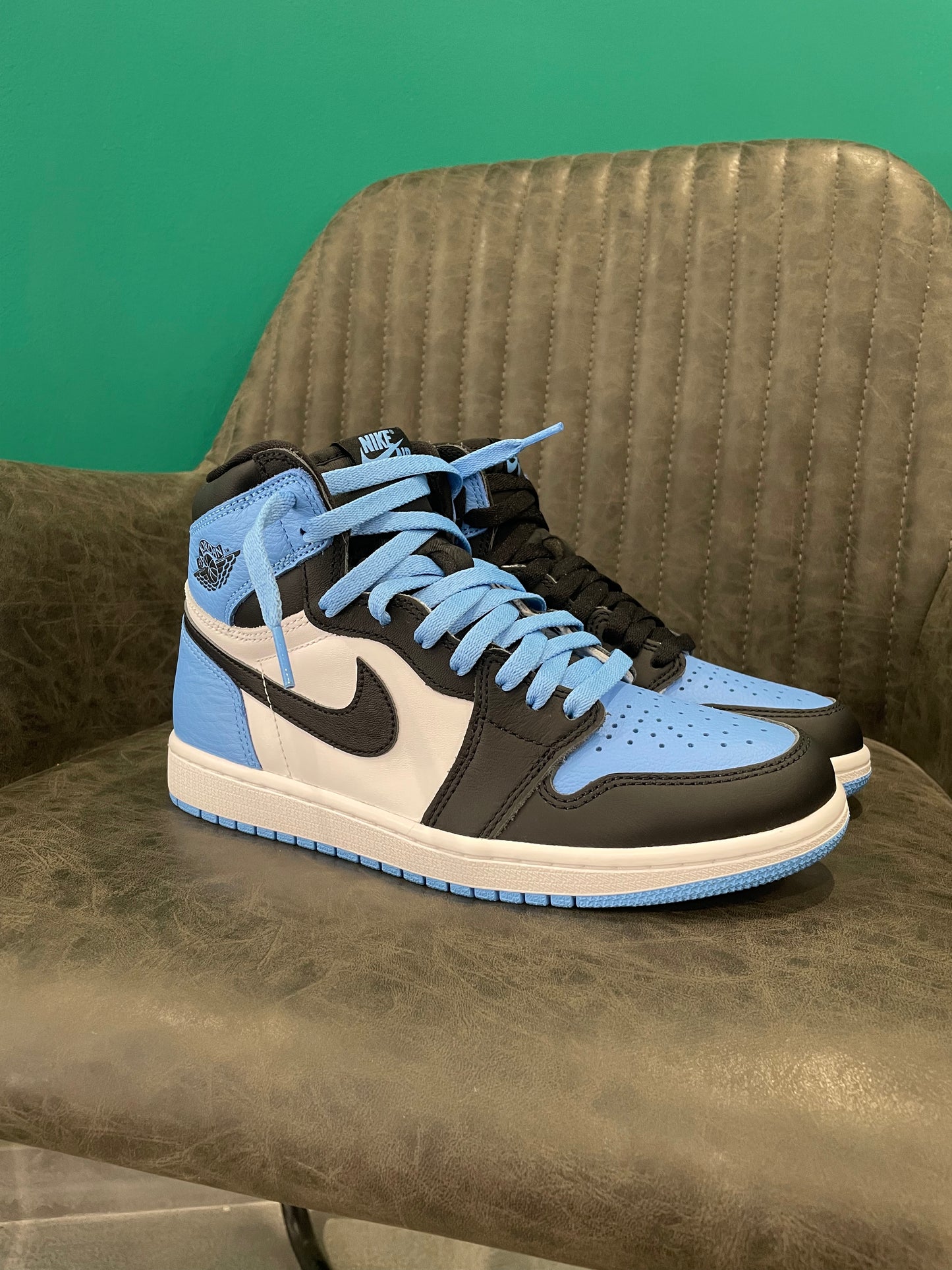 Jordan 1 high unc toe