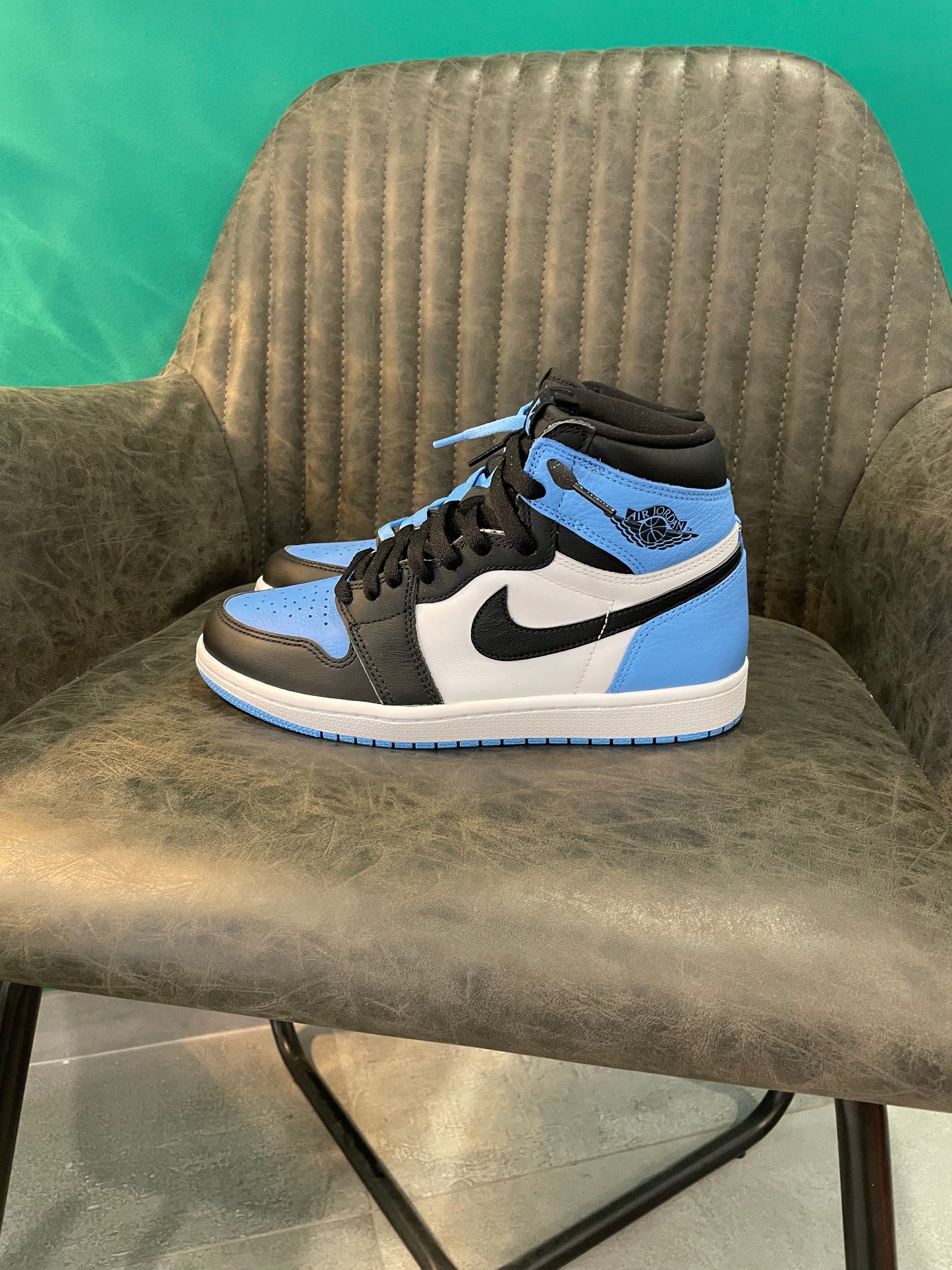 Jordan 1 high unc toe