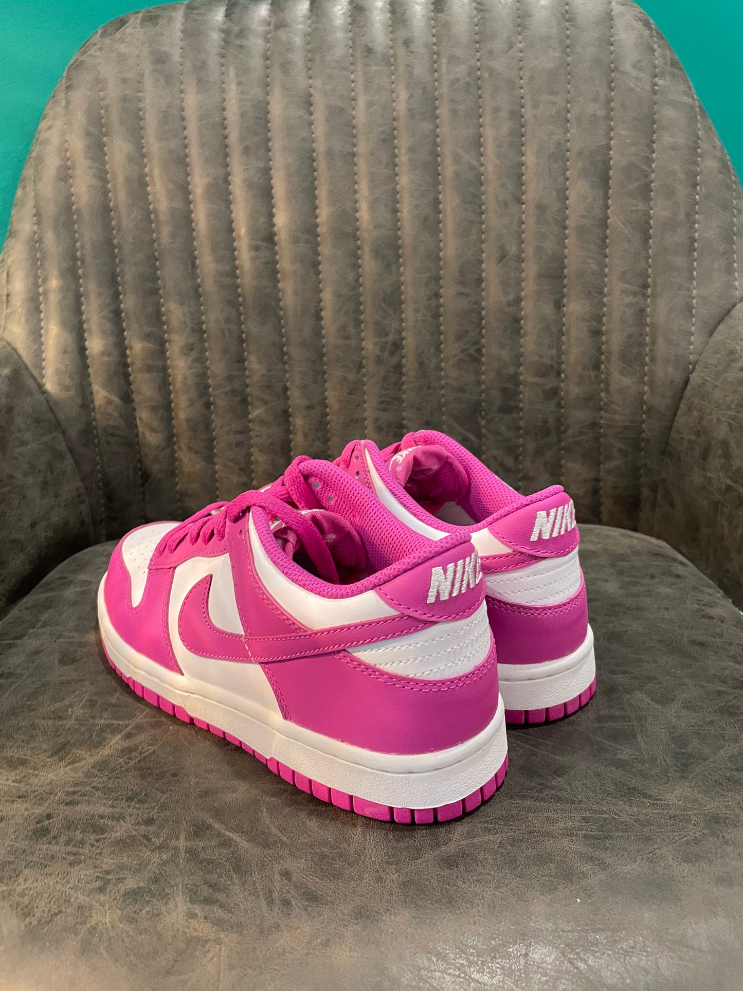 DUNK LOW FUCSIA